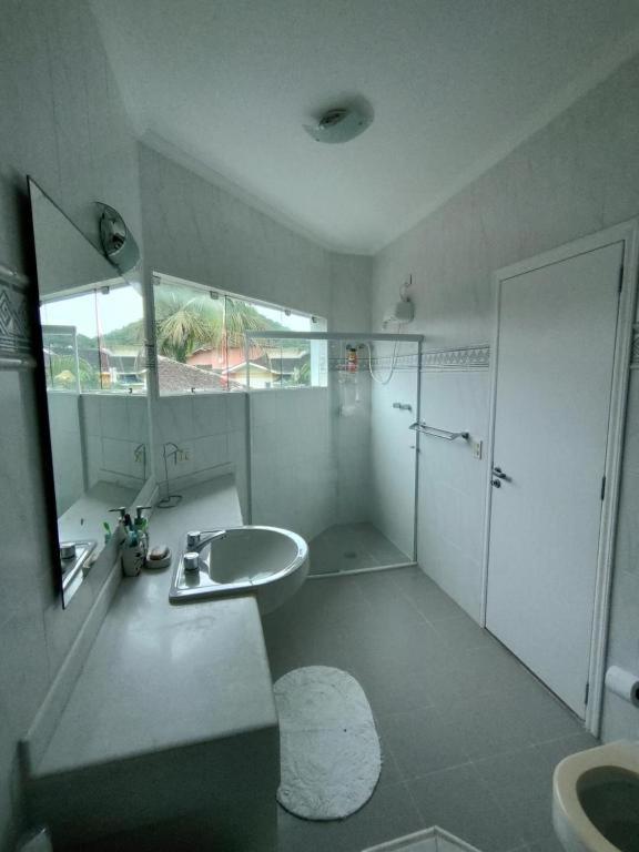 Casa Linda E Espacosa Com Piscina No Guarujá Extérieur photo